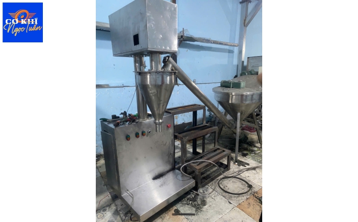 Đầu cân trục vít